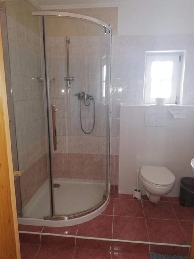 Twins Hotel Hurbanovo Bagian luar foto